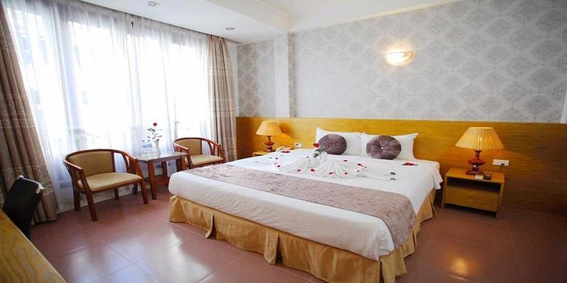 Mayhouse Travel Hanoi Bilik gambar